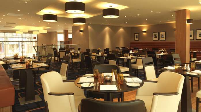 Hilton Garden Inn Aberdeen City Centre Ресторант снимка