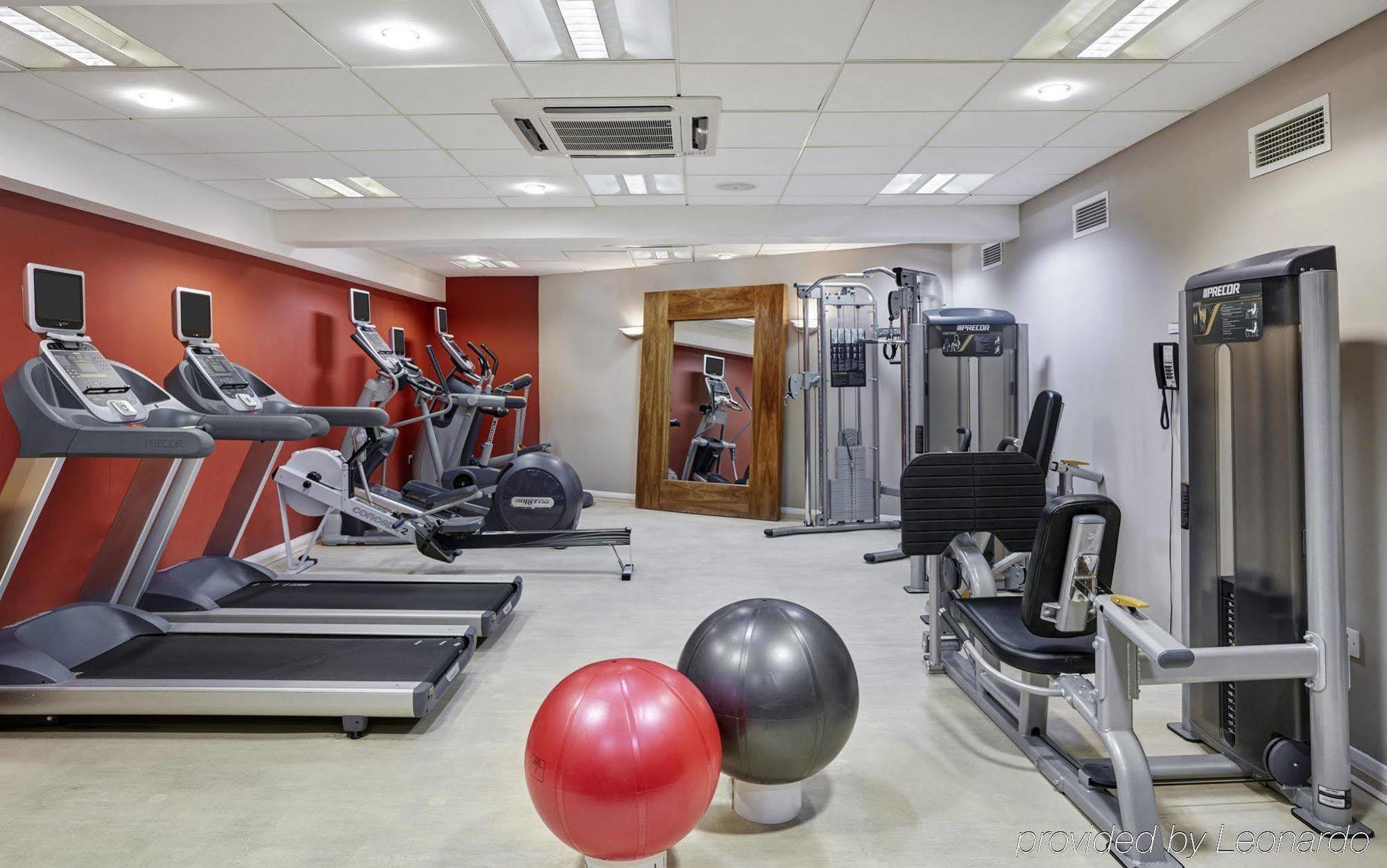 Hilton Garden Inn Aberdeen City Centre Екстериор снимка