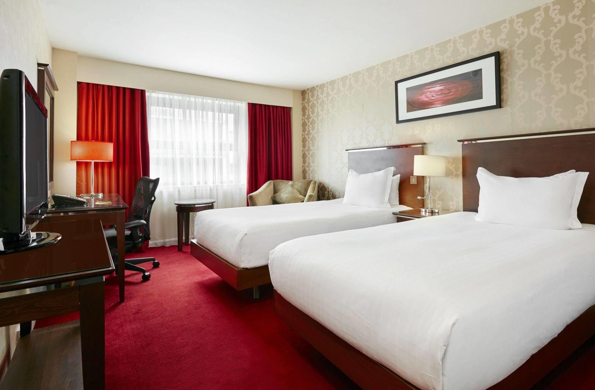 Hilton Garden Inn Aberdeen City Centre Екстериор снимка